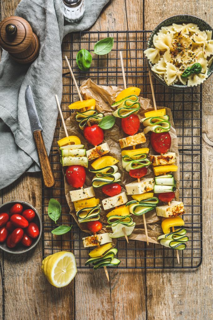 Brochettes de boeuf aux légumes d'été