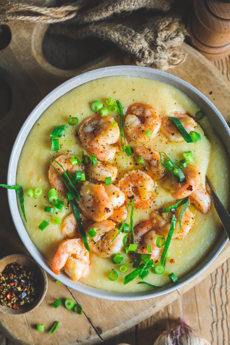Polenta au parmesan et gambas sautées à l’ail